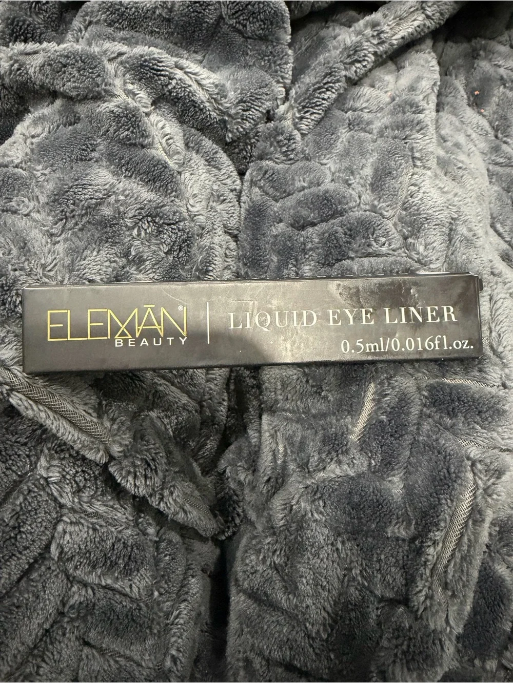 Element Liquid Eye Liner Pen — Black